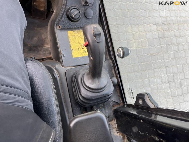 Giant V452T HD skid steer loader 31