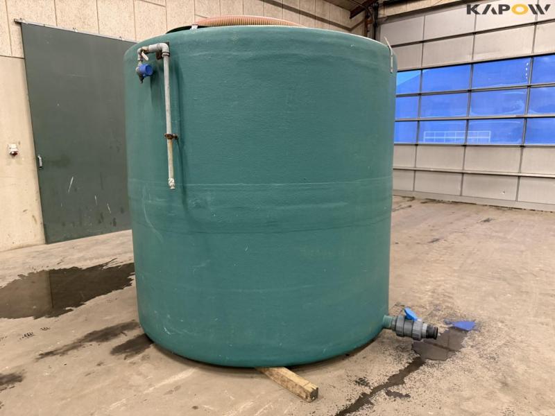 Fiberglass tank 8000 liters 1