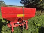 Fertilizer spreader 2