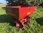 Fertilizer spreader 3
