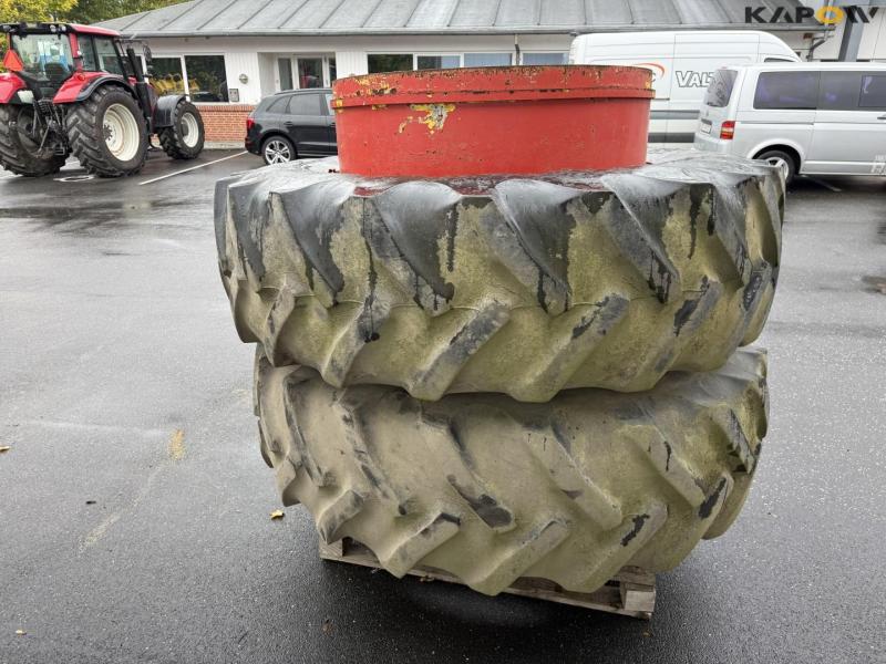 Goodyear 20.8-R42 twin wheels 4