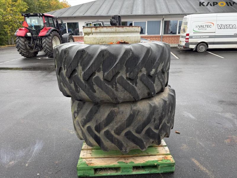 Goodyear 600/70-R30 twin wheels 5
