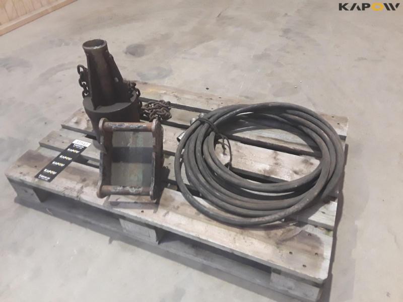 Excavator fittings and hydraulic hoses 1