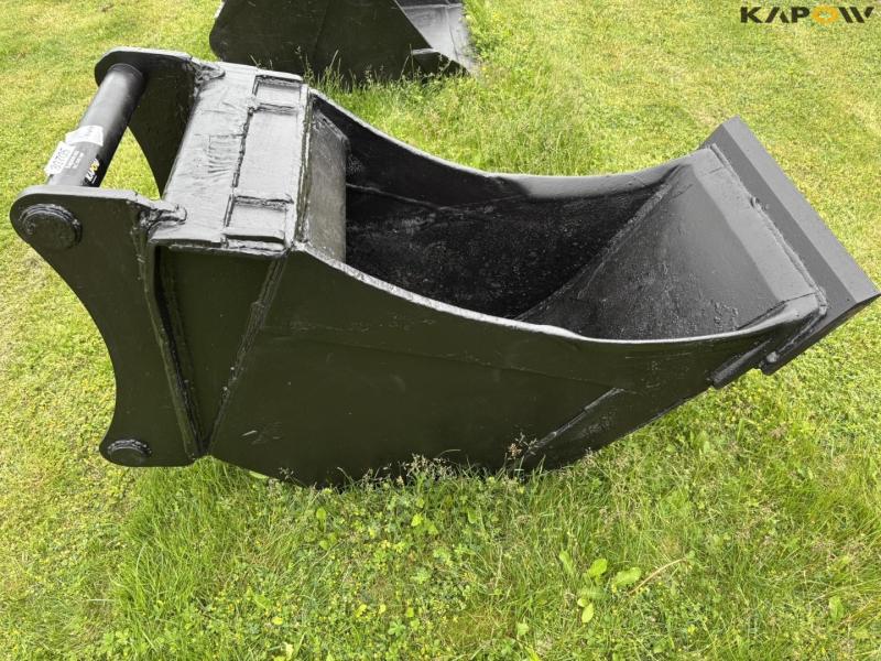 Excavator bucket 65 cm with S70 hitch 4