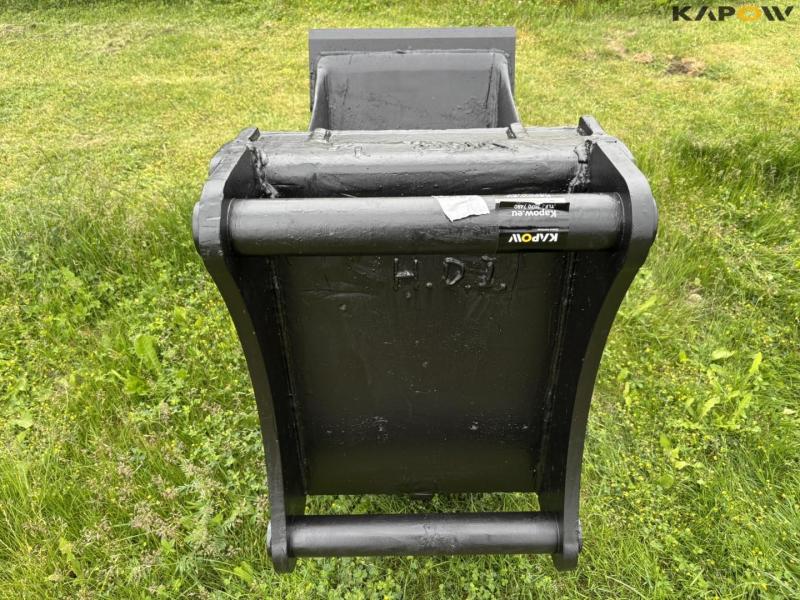 Excavator bucket 65 cm with S70 hitch 6