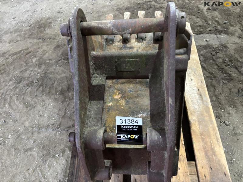 Excavator bucket with teeth 14