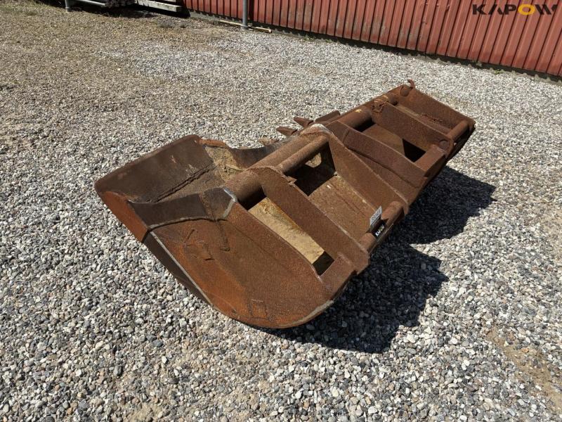 Excavator shovels - 2 pcs 4