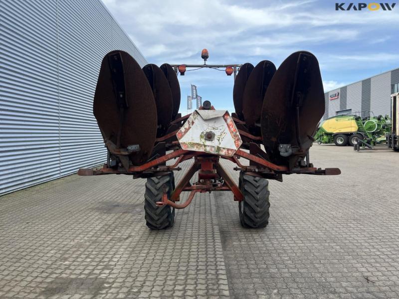 Gregoire-Besson 8 furrow reversible plough 6