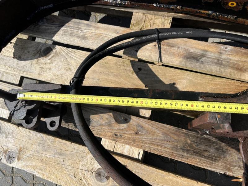 Grapple arm for pallet forks 13