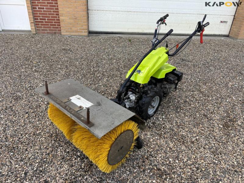 Grillo 8FB1RVS sweeper 1