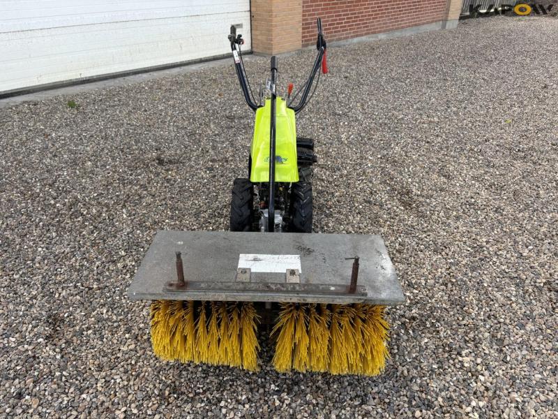 Grillo 8FB1RVS sweeper 2