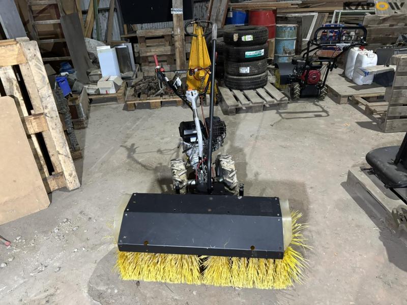 Grillo sweeper 80 cm 2