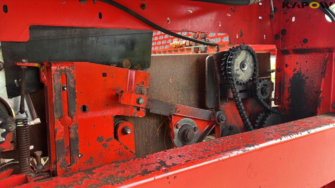 Grimme GZ 1700 DL 1 windrower 21