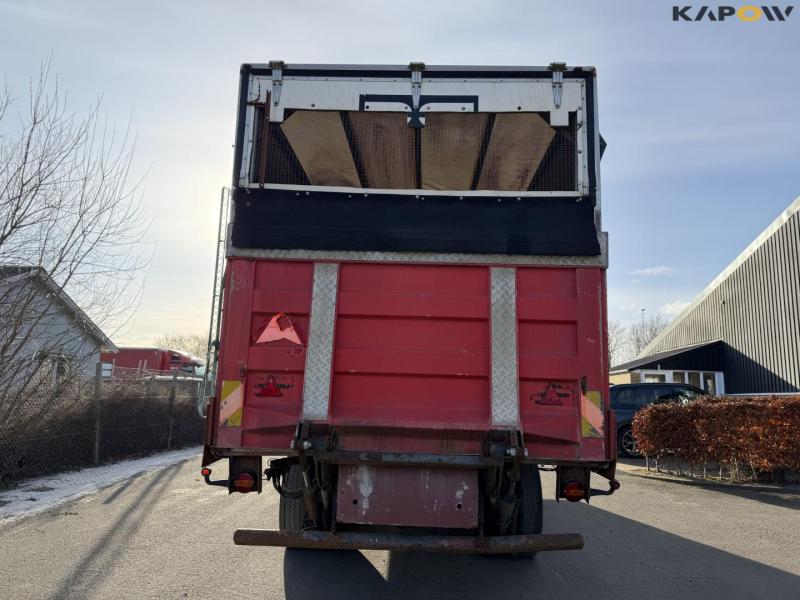Pig transport trailer 6