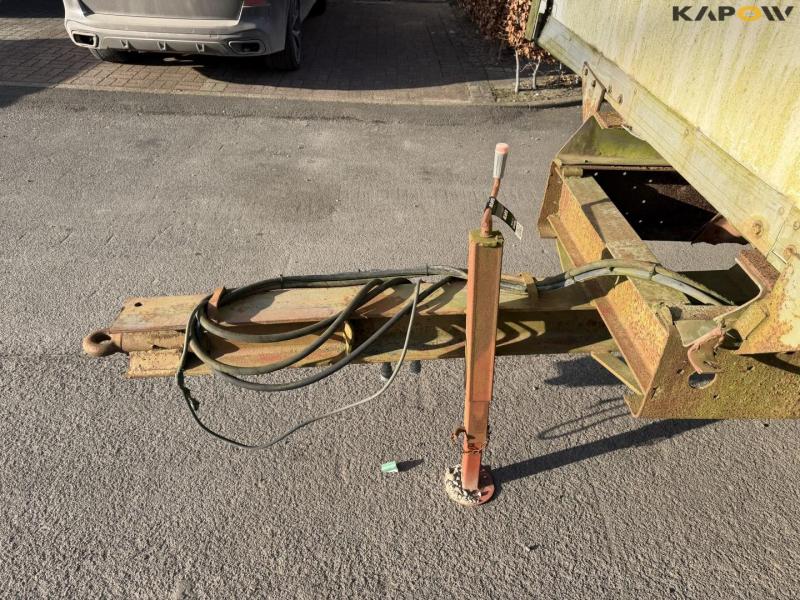 Pig transport trailer 9