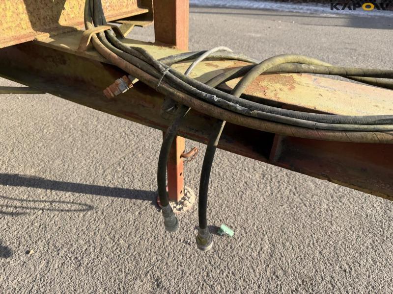 Pig transport trailer 11