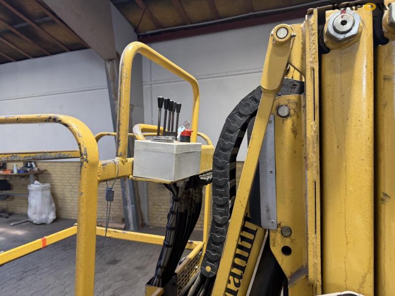 Grove manlift toucan 860 lift 10