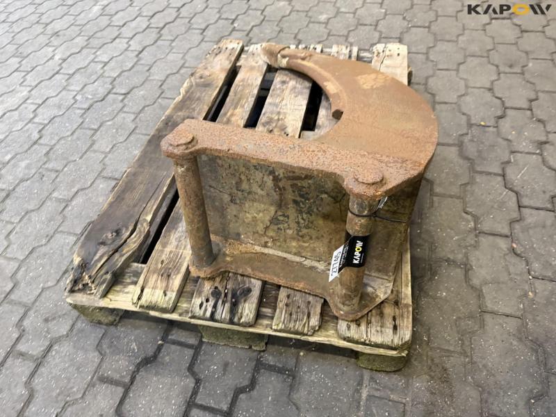 Grub tooth with Hydrema hitch 10