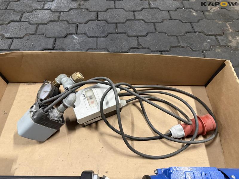 Grundfos CR5-10 pump 9