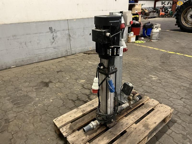 Grundfos CR5 centrifugal pump 3