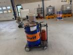 Gulf 15W-40 engine oil with pump and cart 8