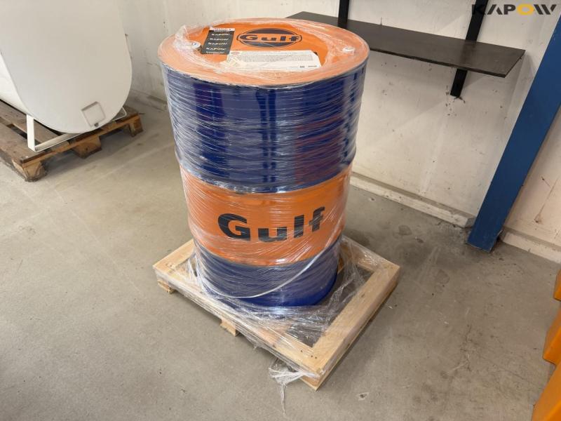 Gulf 15W-40 engine oil 1
