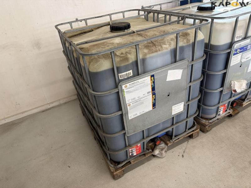Gulf used hydraulic oil 14