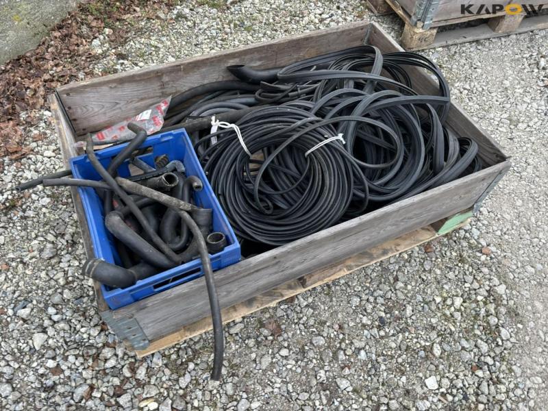 Rubber strips and radiator hoses 2
