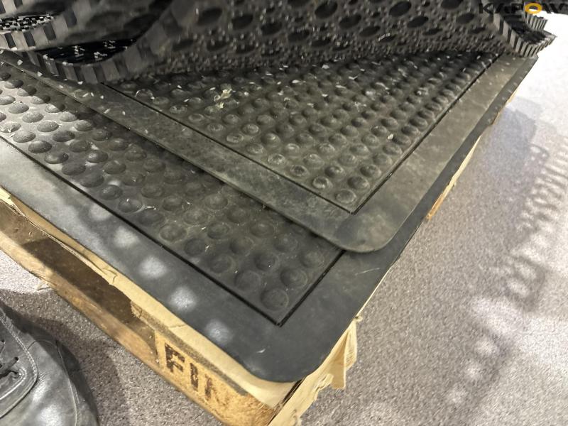 Rubber mats 5 pcs. 8