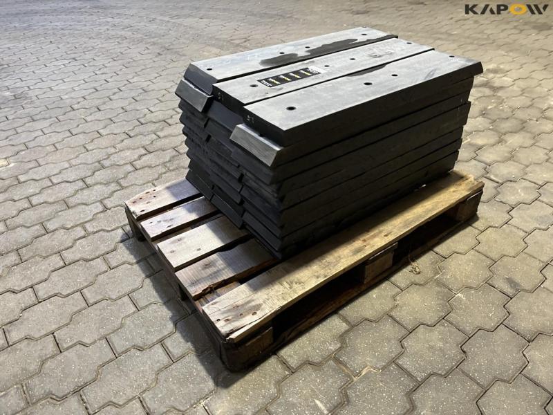 Rubber blades for snow plows 7
