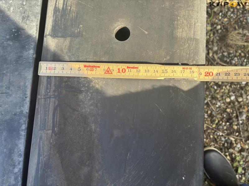 Rubber blades for snow plows 15