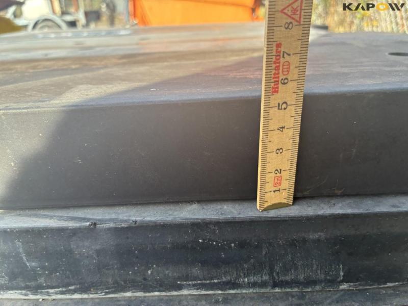 Rubber blades for snow plows 16