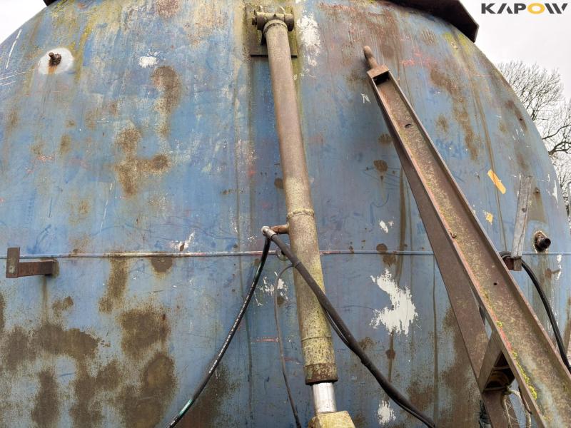 Slurry buffer tank 13