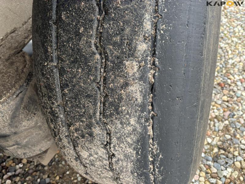 Slurry trailer 40 m3 23