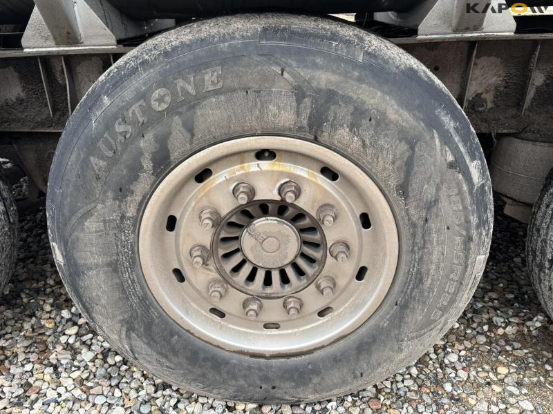 Slurry trailer 40 m3 31