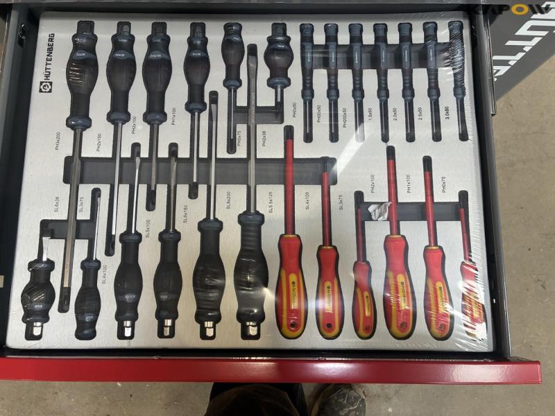 Hüttenberg tool cabinet 12
