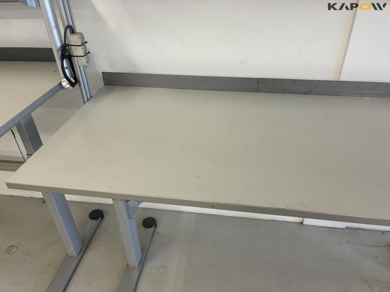 Raise and lower table with linak frame 32