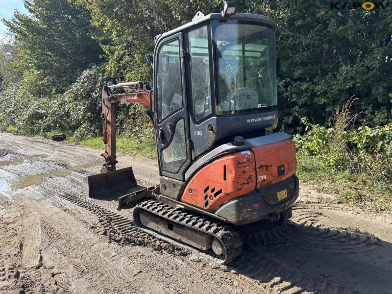 Haitachi ZAXIS 18 mini excavator 7
