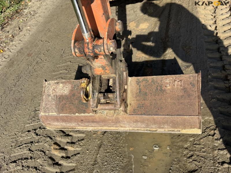 Haitachi ZAXIS 18 mini excavator 11