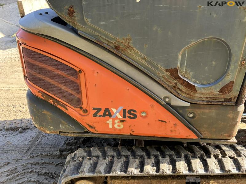 Haitachi ZAXIS 18 mini excavator 33
