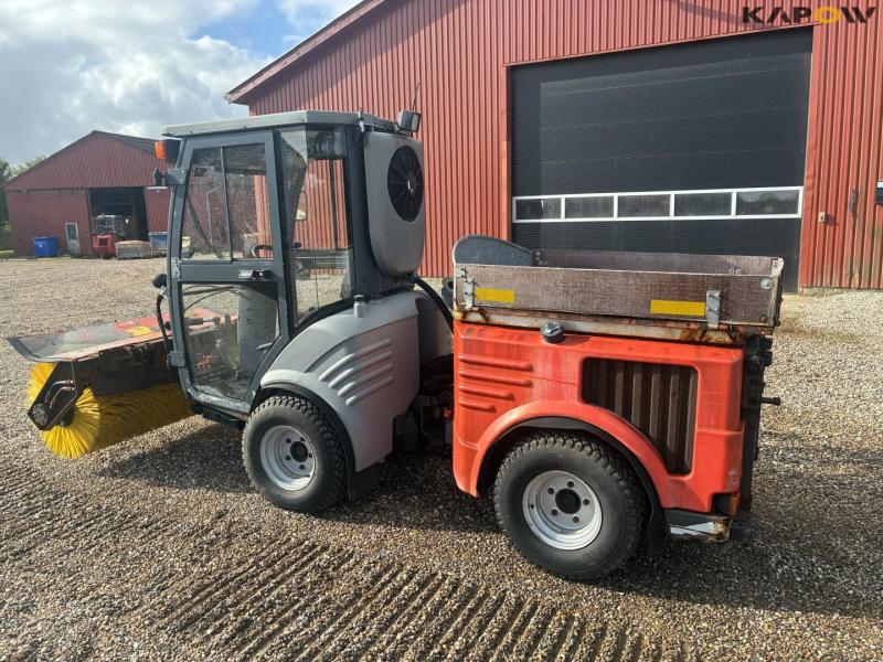 Hako citytrac 4200 tool carrier with broom 7