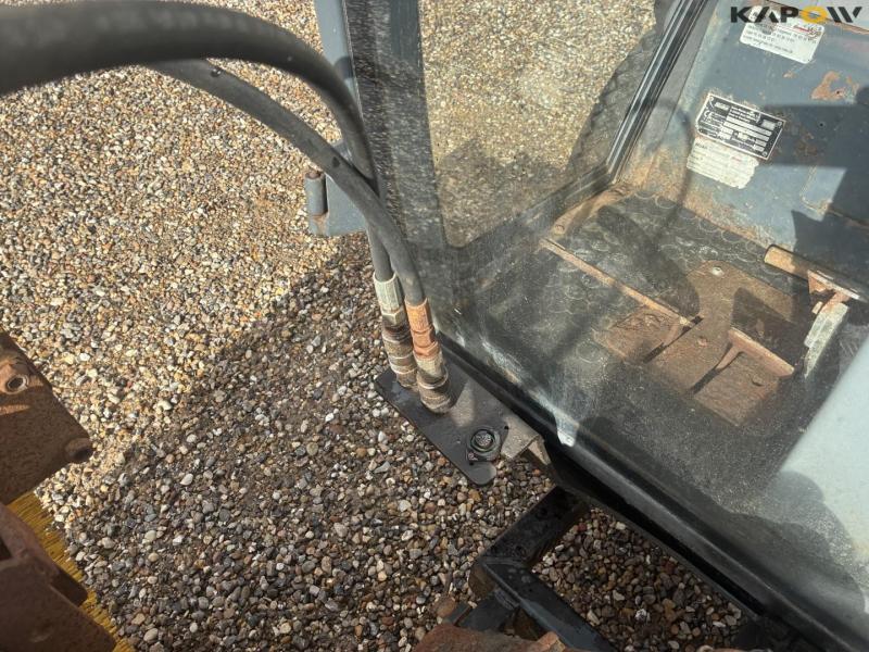 Hako citytrac 4200 tool carrier with broom 14