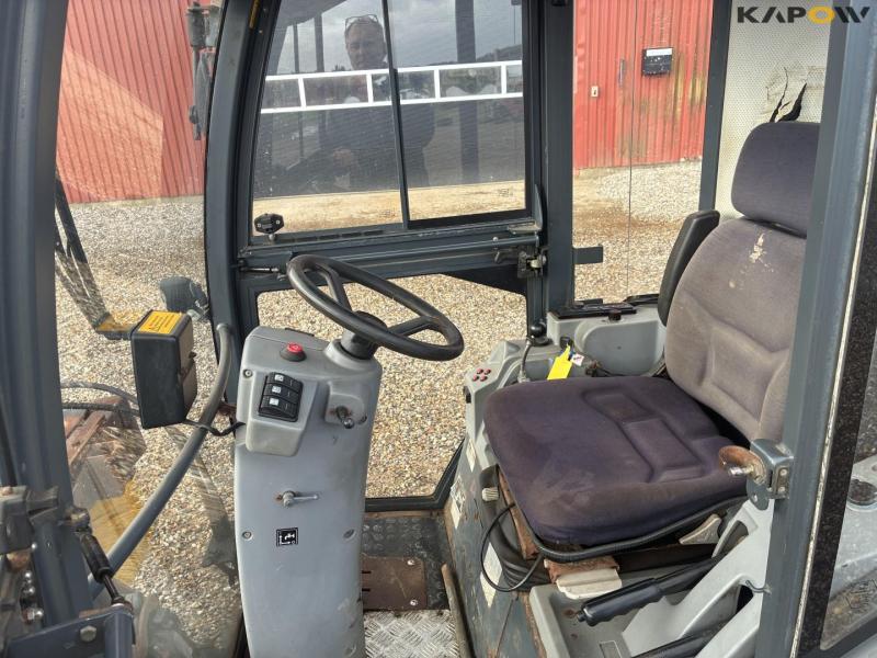Hako citytrac 4200 tool carrier with broom 44