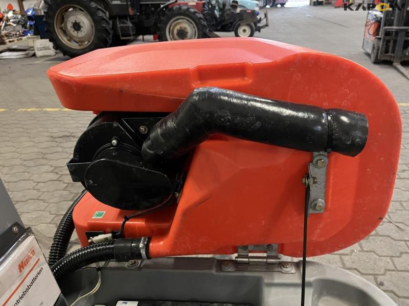 Hakomatic B30 CL floor scrubber 19