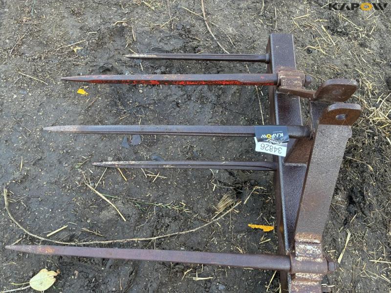 Straw handle for three-point hitch 9