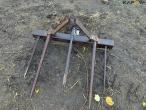 Straw handle for three-point hitch 2