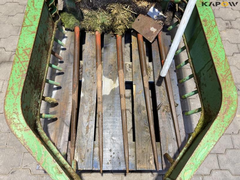 Straw collector with Weidermann hitch 11