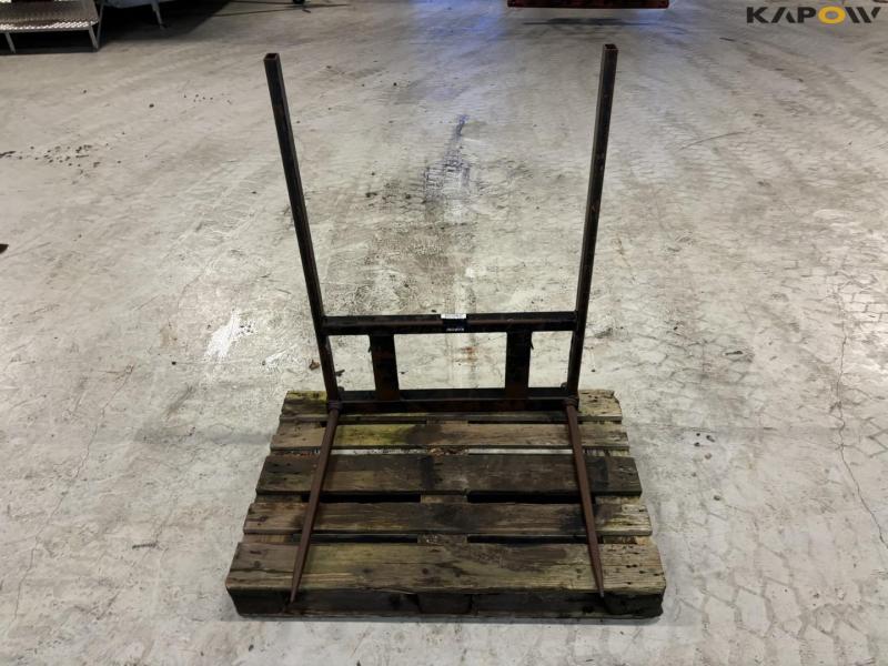 Straw spear with Avant hitch 2