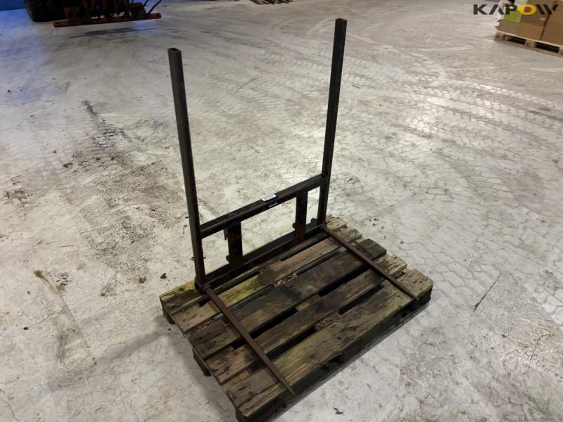 Straw spear with Avant hitch 3