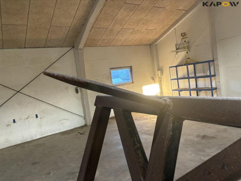 Straw spear with Euro hitch 11